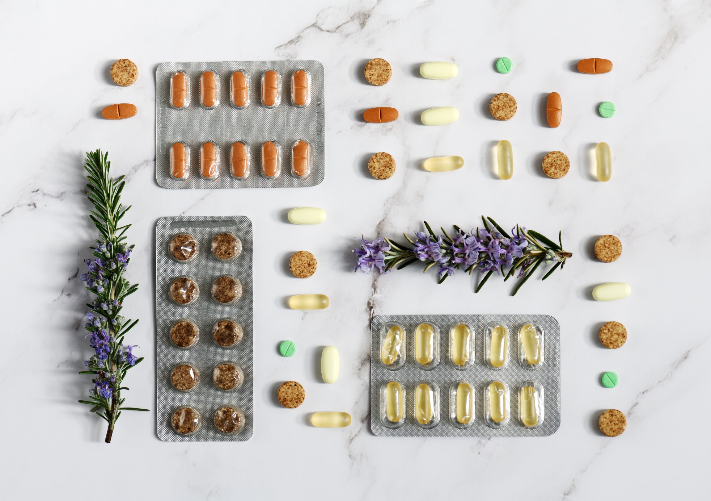  Herbal Beauty From Within: How Supplements Support Skin Health Naturally