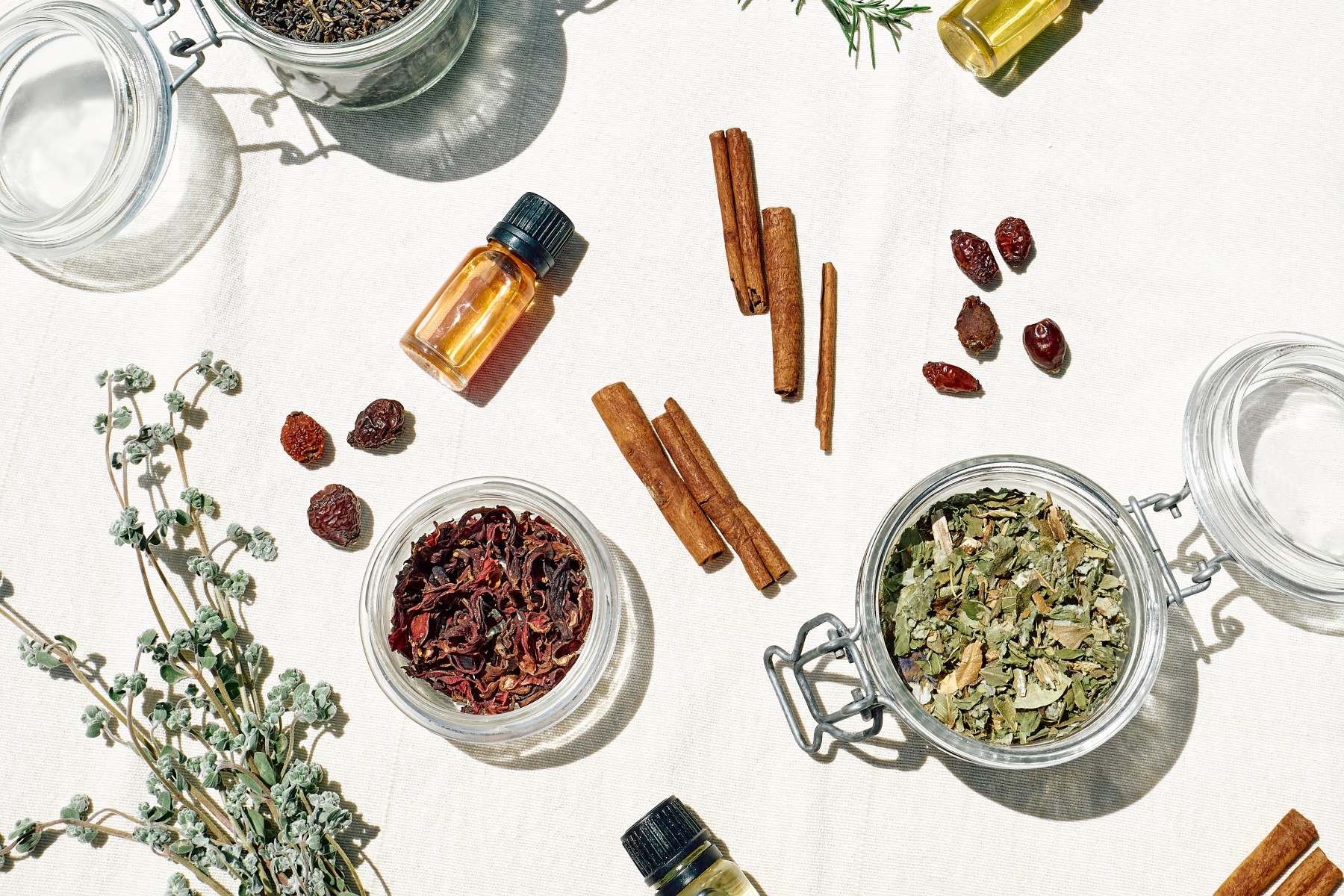  Herbal Pairings: How Pueraria Mirifica Works Best with Other Botanicals