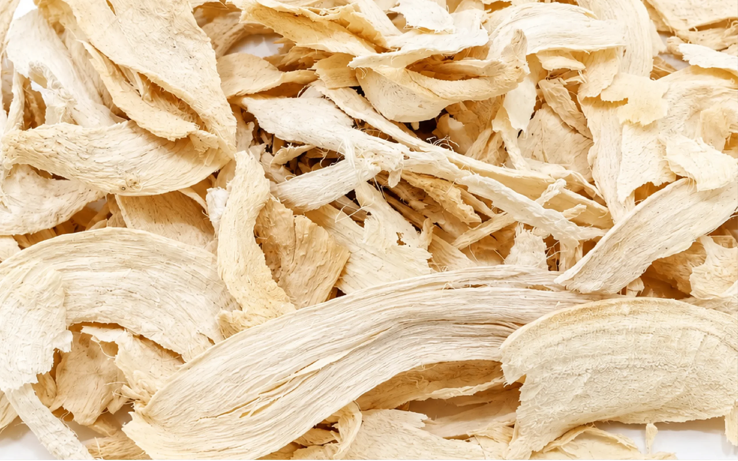 Dried slices of Pueraria mirifica root
